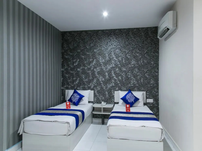 OYO 230 Hotel Pulai