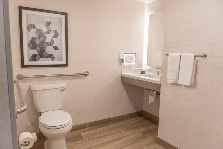 DoubleTree by Hilton Orange County Airport photo 10