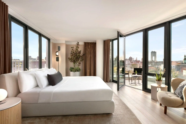1 Bedroom Double Suite with balcony and with city view