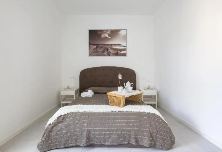3 Bedrooms Apartment