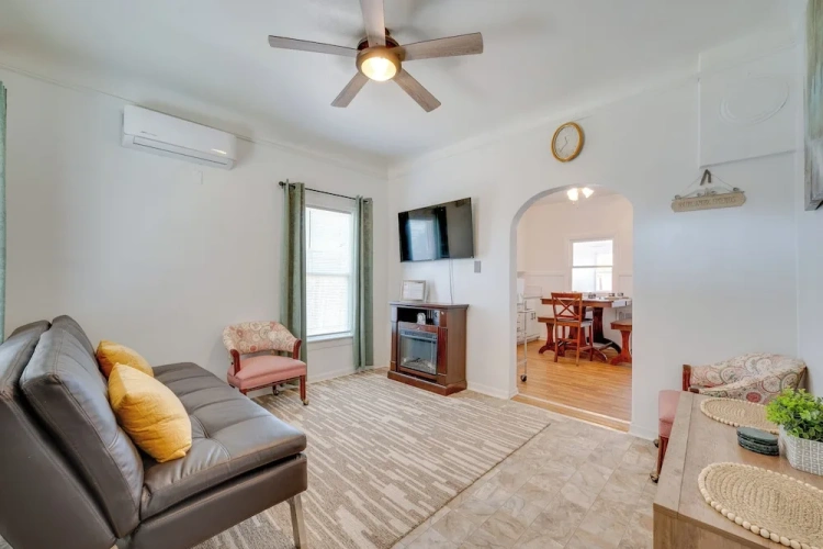3 Bedrooms Cottage