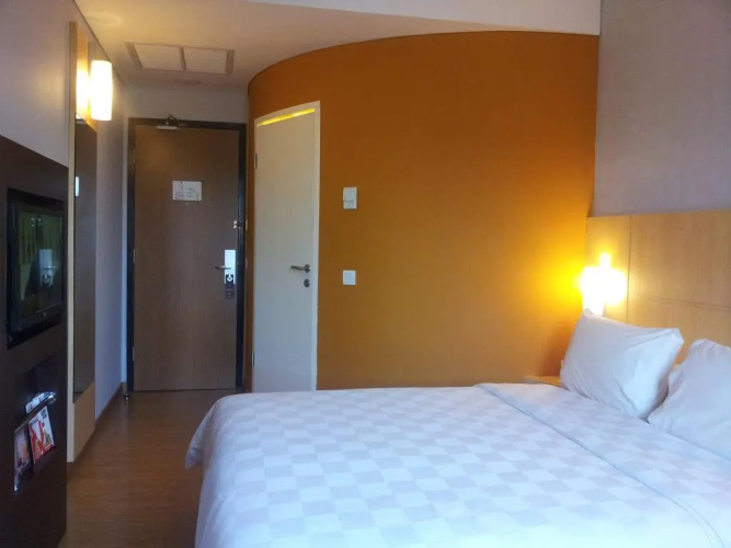 ibis Jakarta Senen