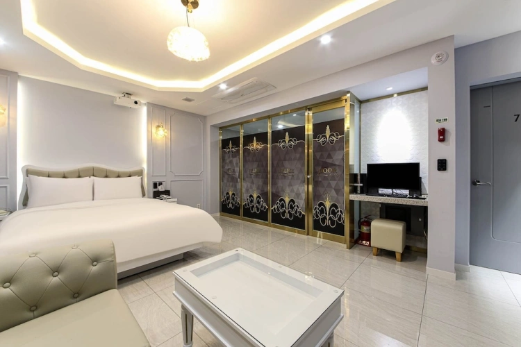 Royal Suite