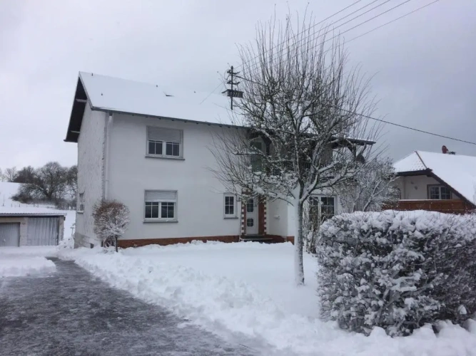 3 Bedrooms Cottage