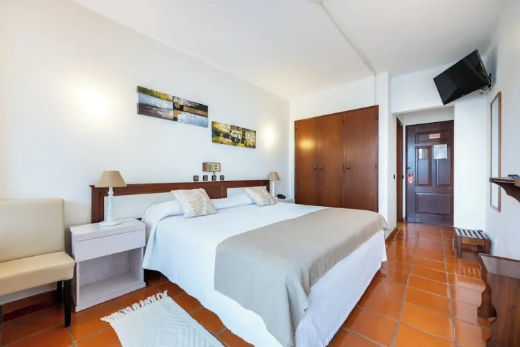 Superior Double room with balcony and beachfront