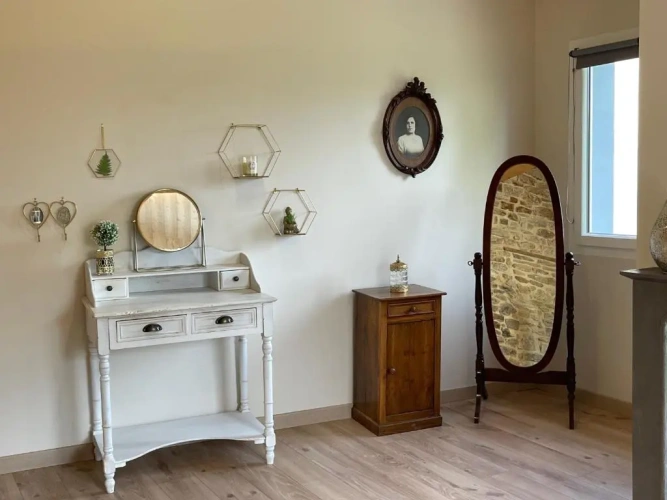 2 Bedrooms Cottage