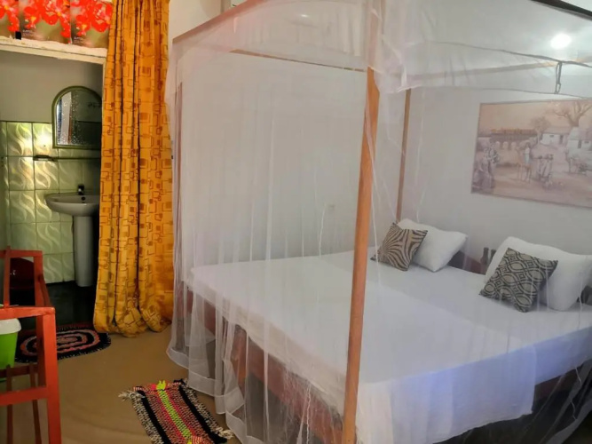 Star Rest Surf Camp Arugambay