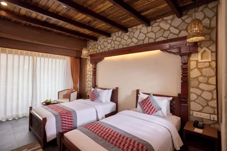 Deluxe Twin room with balcony