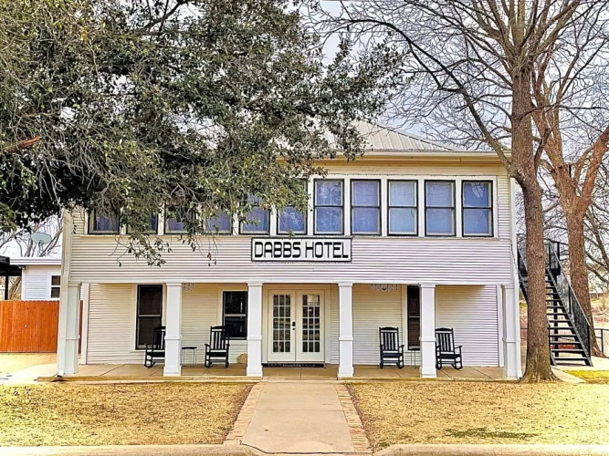 Dabbs Hotel