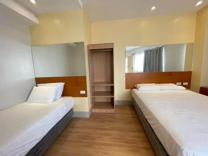 Standard Twin Family room with city view