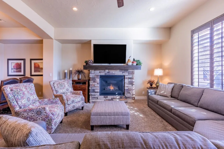 Almost Heaven 4 Bedroom Apts by RedAwning