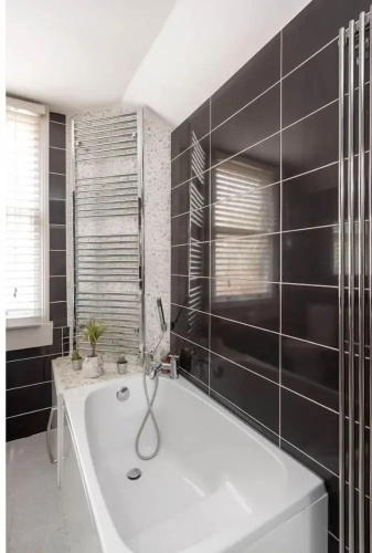 2 Bedroom Bath Townhouse With Parking