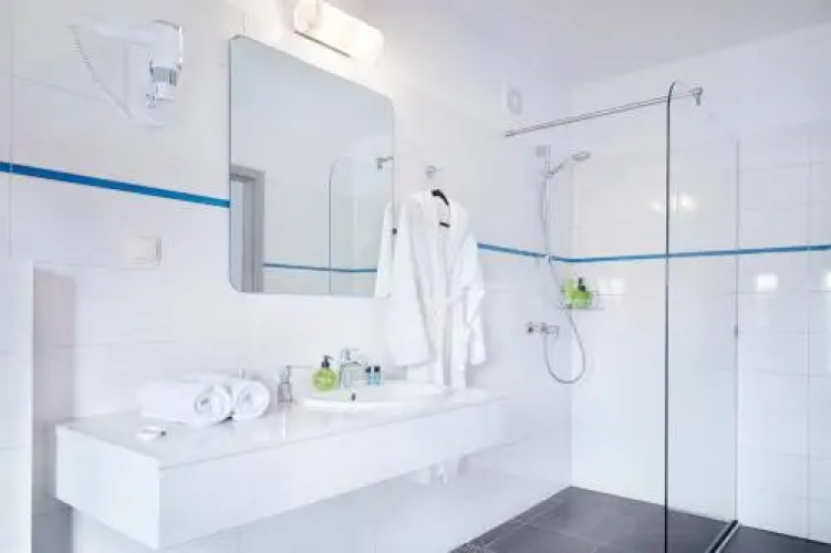 Glas-Hotel 3*