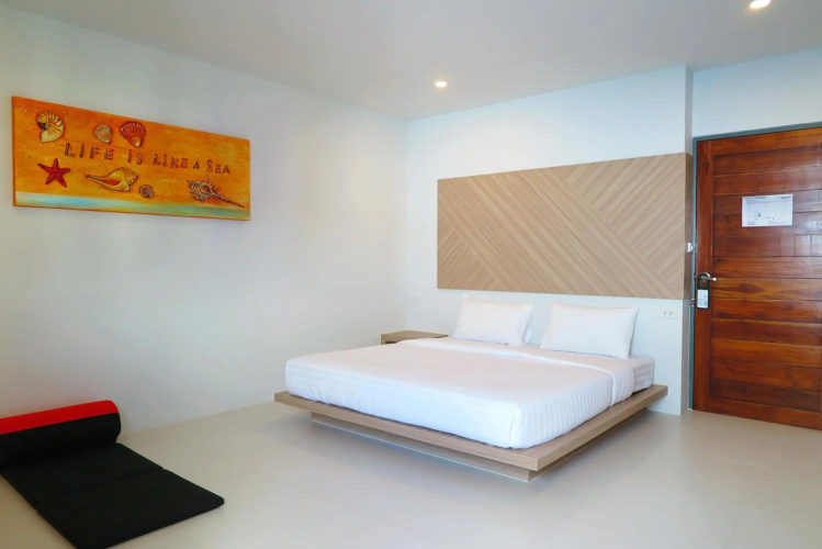Phuket Marine Poshtel (SHA Plus+)