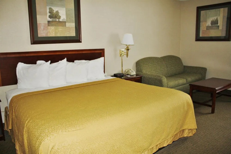 Quality Inn