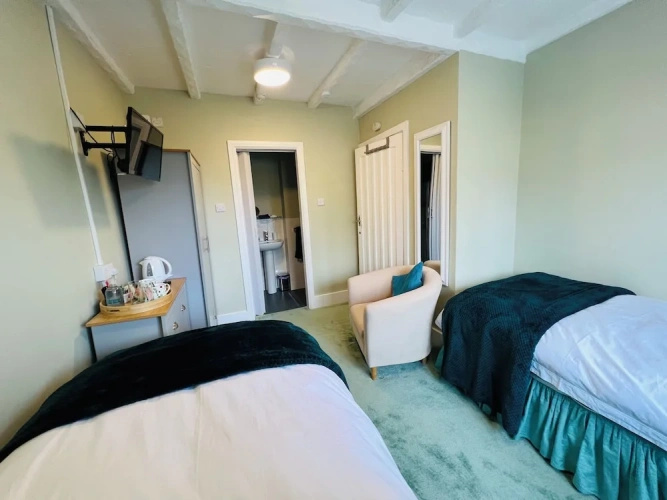 Standard Twin room