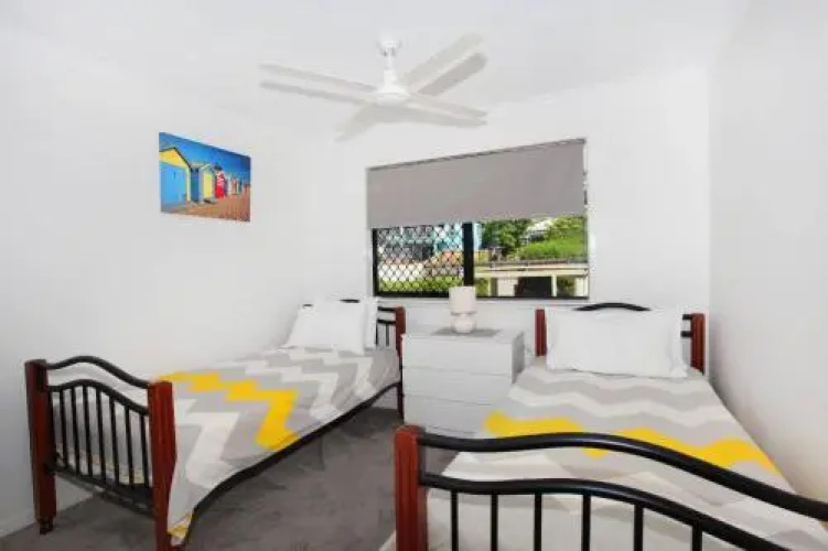 Unit 4 The Rocks 1746 David Low Way Coolum Beach 500 Bond
