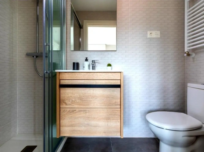 3 Bedrooms Apartment