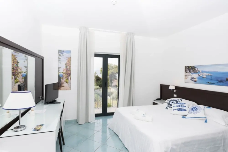 Deluxe Double room with balcony