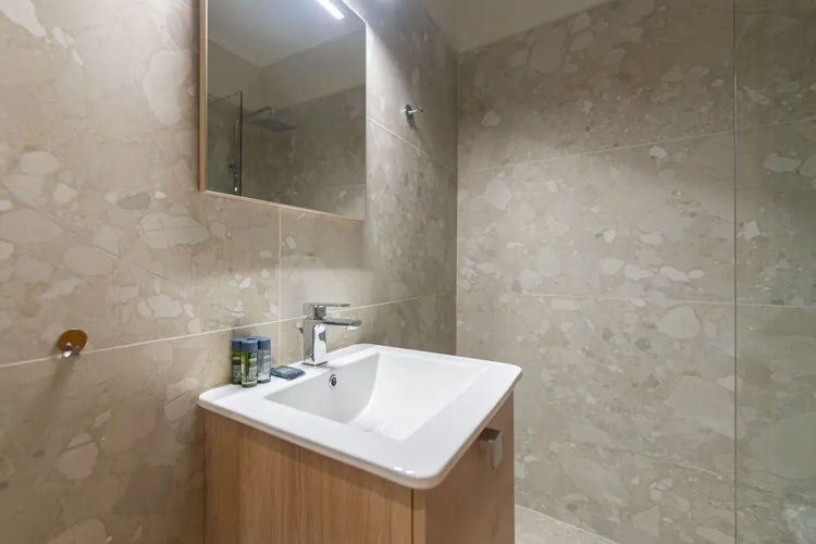 Phaedrus Living Luxury Flat Ampelokipoi