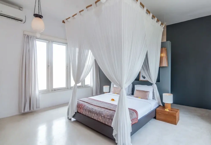 3 Bedrooms Villa