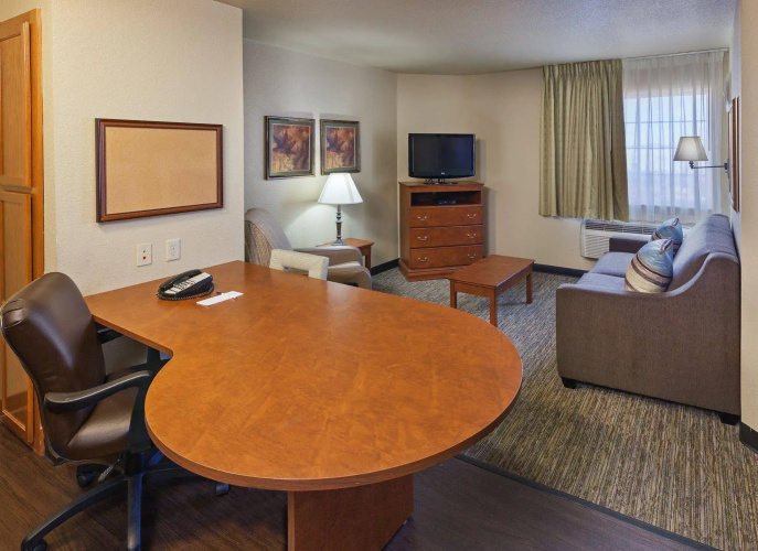 Candlewood Suites Tulsa