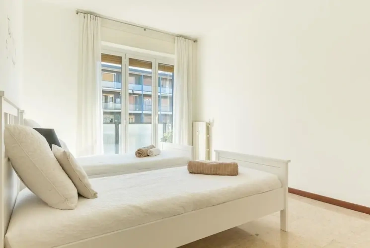 2 Bedrooms Apartment