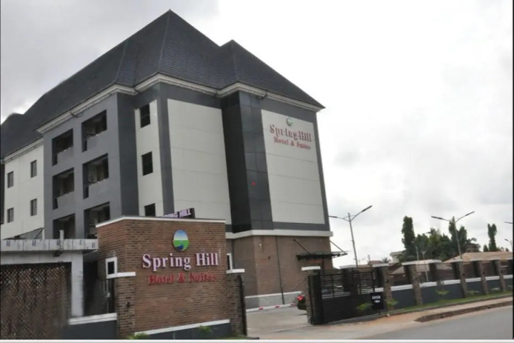 Springhill Hotel & Suites