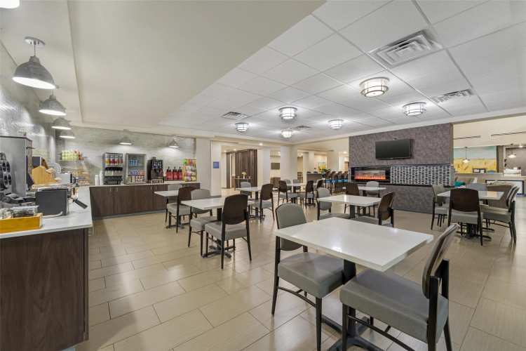 Best Western Plus Mcpherson photo 30