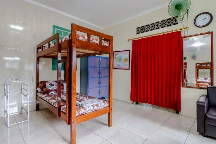Bed in Dorm