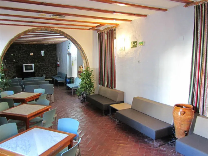 Albergue Inturjoven El Bosque