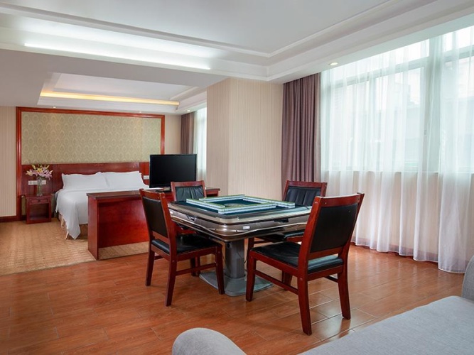 Double Suite