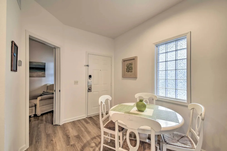 Sunset Beach Retreat - Monthly Rentals Welcome!