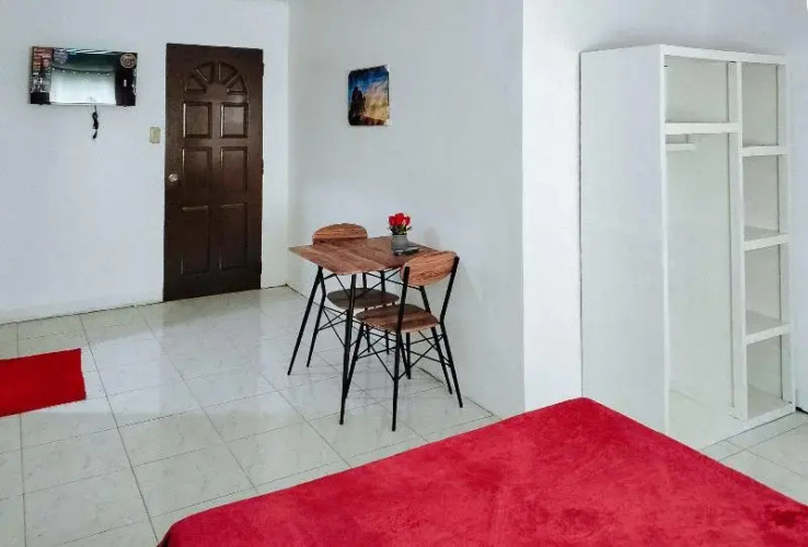RedDoorz @ Rio Bella Lacson St. Bacolod
