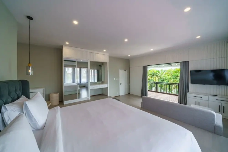 Deluxe Villa