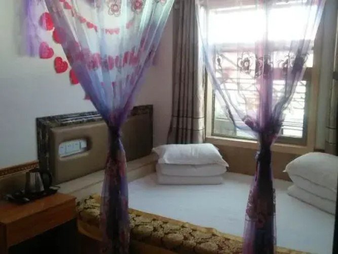Zoergai Aba Xinyuan Business Hotel