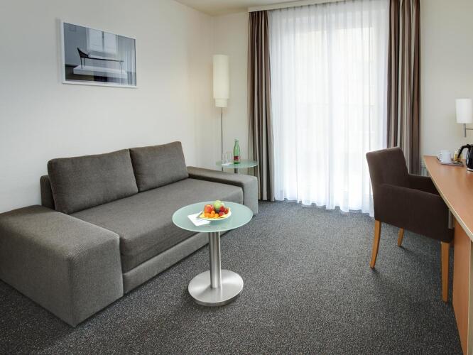 IntercityHotel Wien Over view