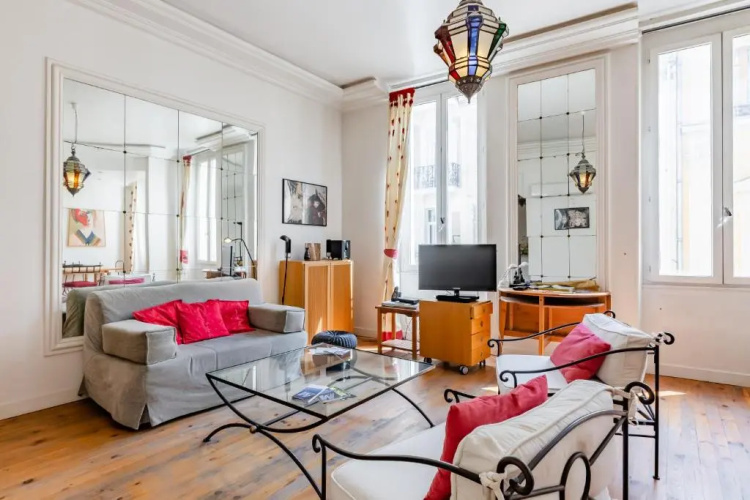 Appartement de grand standing, joliment décoré
