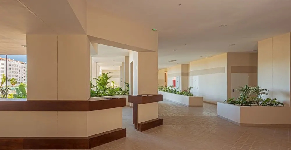 ALB-Luxury 3 bedroom apt Nueva Andalucia