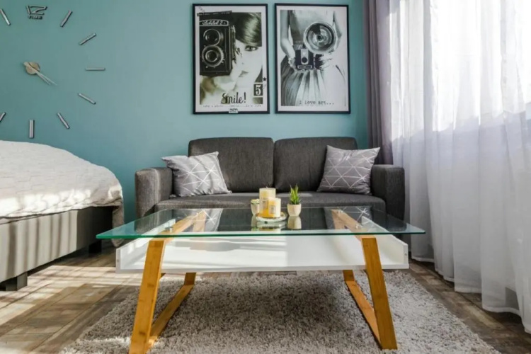 Gepflegte und moderne Ferienwohnung in der Neuseenlandschaft