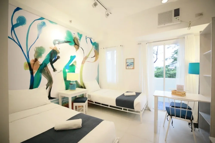 Deluxe Twin room with balcony