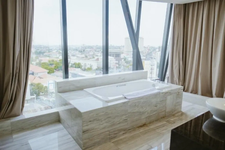 Executive Double Club Suite