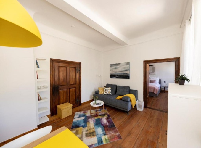 1 Bedroom Apartment