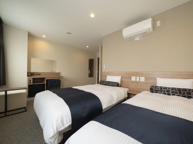 Premium Twin room