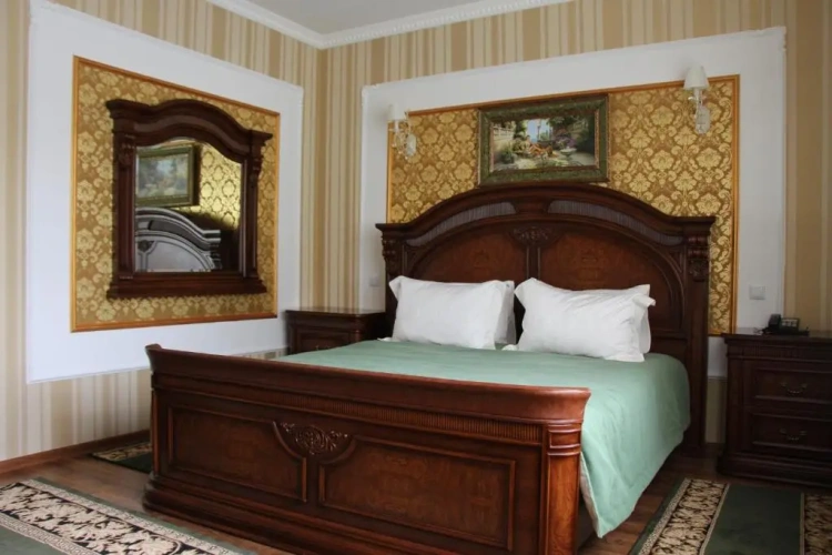 Suite with view