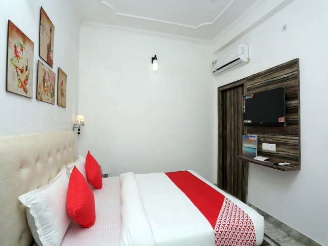 Collection O 16544 Hotel Primeland
