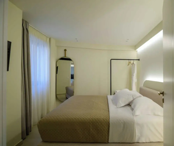 Thea Acropolis Suites & Apartments
