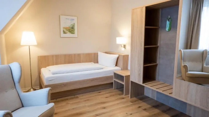 Standard Single room