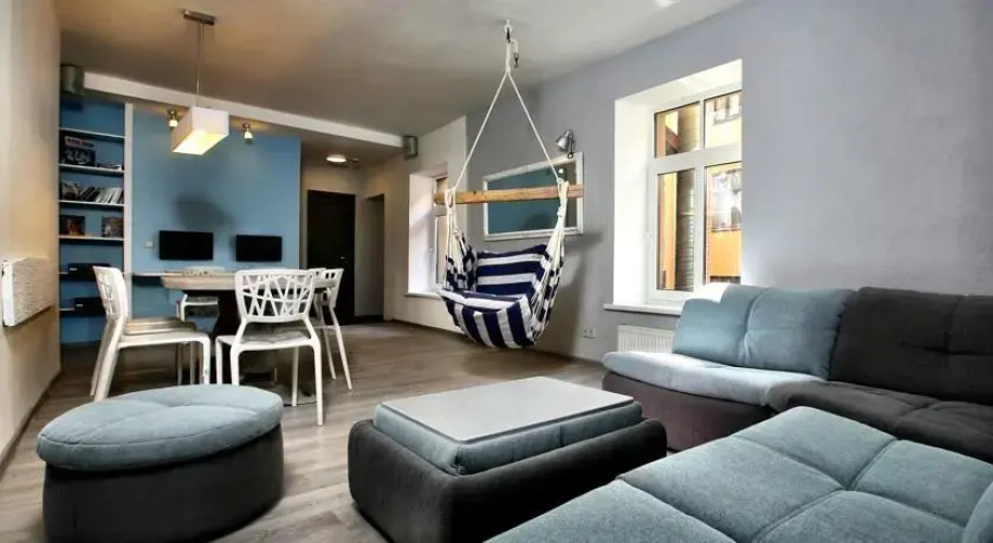 Wicked Weasel Hostel