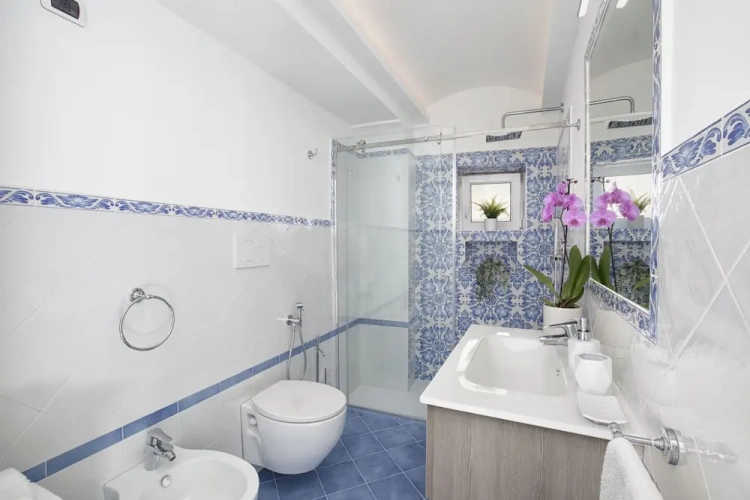 2 Bedrooms Cottage